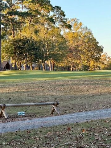 306 Sawgrass Circle, Lufkin, TX 75901