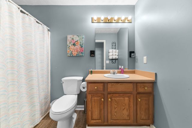 303 Borum Ave, Hohenwald, TN 38462