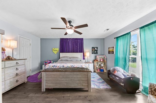 303 Borum Ave, Hohenwald, TN 38462