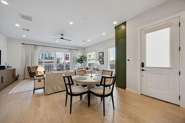 5532 Darling Street, Houston, TX 77007