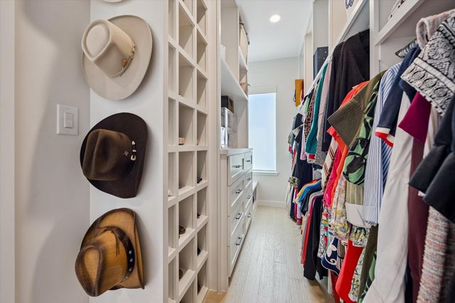 5532 Darling Street, Houston, TX 77007