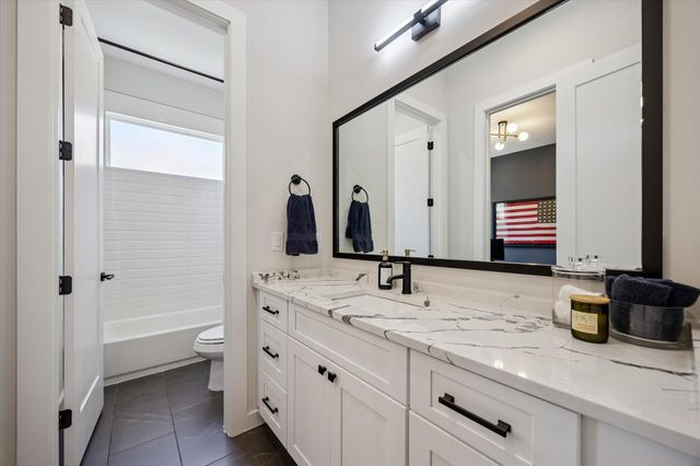 5532 Darling Street, Houston, TX 77007