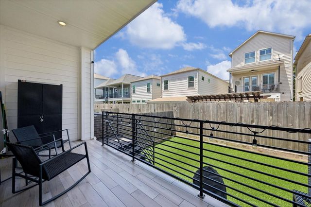 5532 Darling Street, Houston, TX 77007