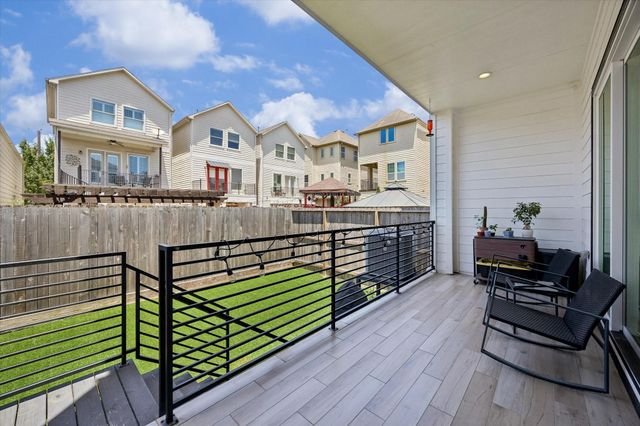 5532 Darling Street, Houston, TX 77007