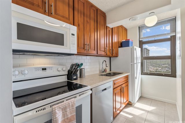 201 Ohua Avenue 3013, Honolulu, HI 96815