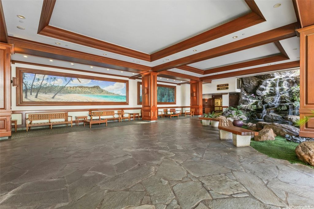 201 Ohua Avenue 3013, Honolulu, HI 96815