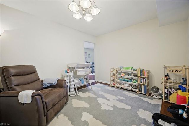 1038 Bryce LN, Virginia Beach, VA 23464