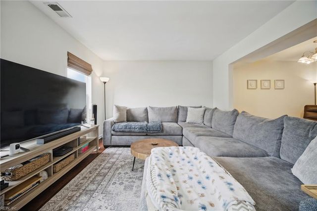 1038 Bryce LN, Virginia Beach, VA 23464