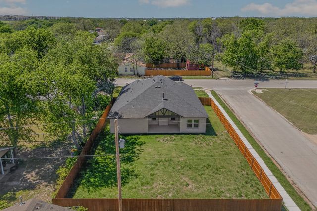 501 Pemberton Drive, White Settlement, TX 76108