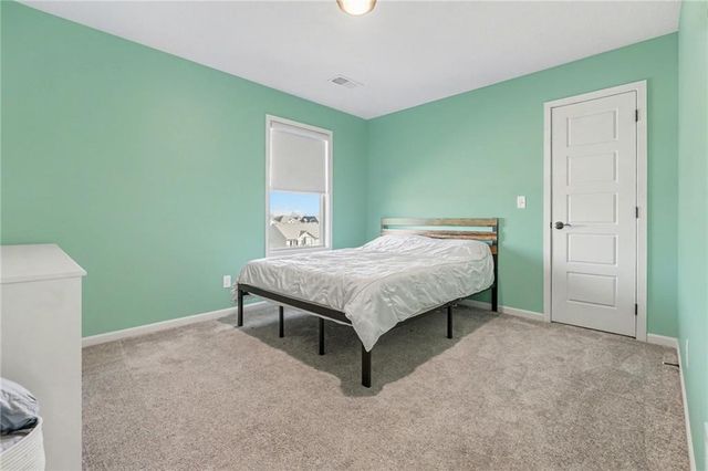 9111 N Cleveland Avenue, Kansas City, MO 64156