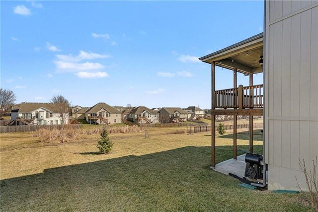 9111 N Cleveland Avenue, Kansas City, MO 64156