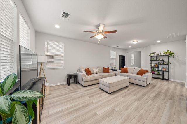 3200 College Park DR 135, Round Rock, TX 78665