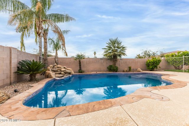 748 N SWAN Drive, Gilbert, AZ 85234
