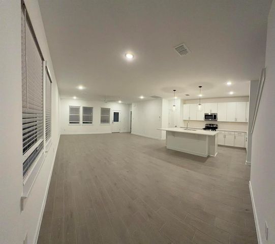 4715 Bay Vista Drive, Baytown, TX 77523