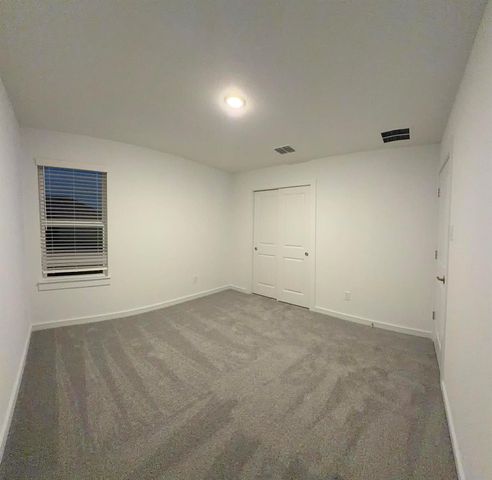 4715 Bay Vista Drive, Baytown, TX 77523