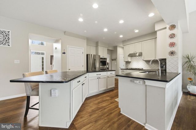 345 WOODCREST RD, West Grove, PA 19390