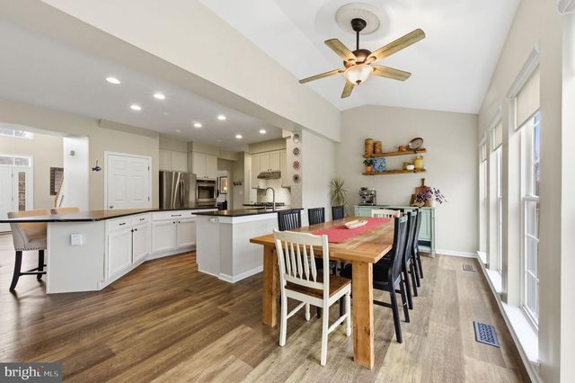 345 WOODCREST RD, West Grove, PA 19390