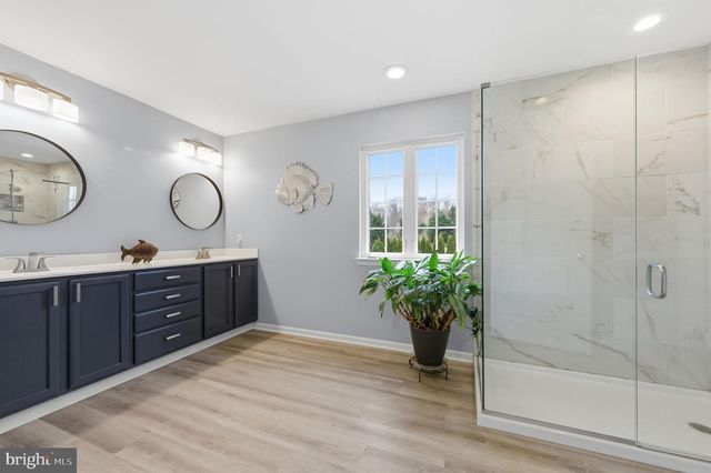 345 WOODCREST RD, West Grove, PA 19390