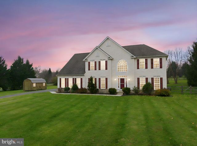 345 WOODCREST RD, West Grove, PA 19390