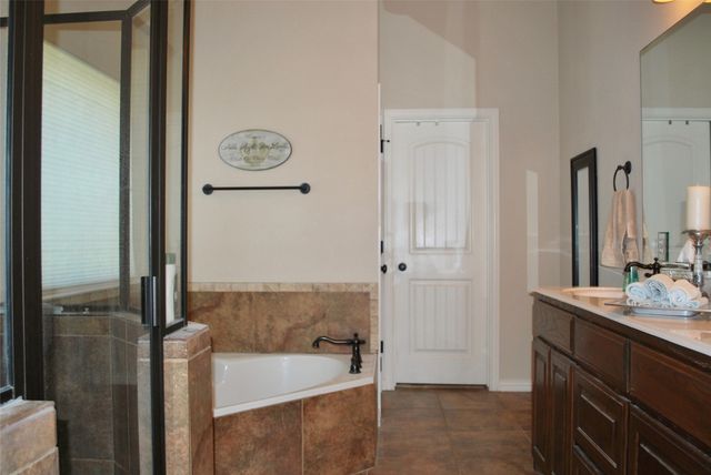 252 Spyglass Drive, Willow Park, TX 76008