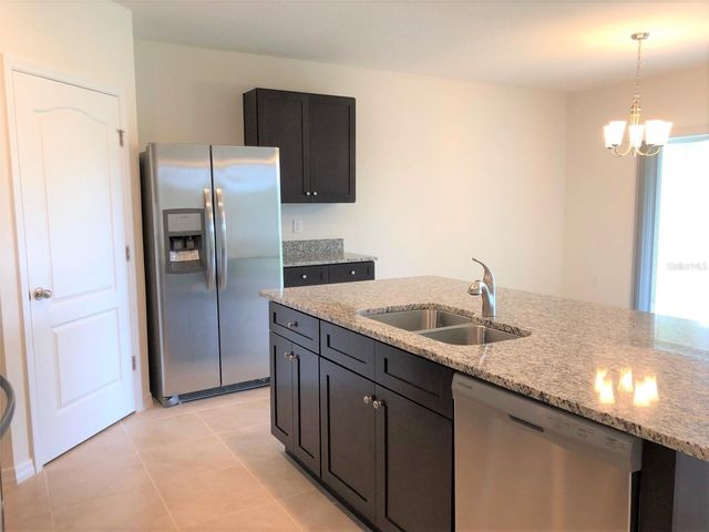 194 ST. THOMAS DRIVE, Mulberry, FL 33860