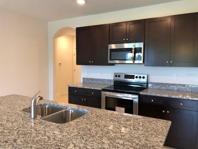 194 ST. THOMAS DRIVE, Mulberry, FL 33860
