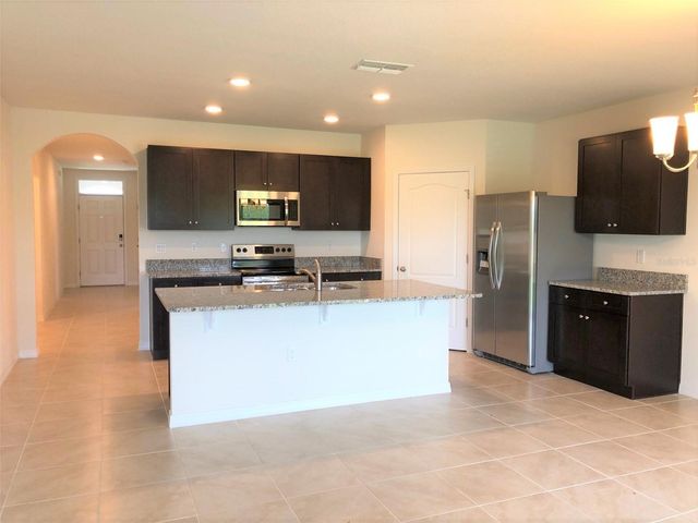 194 ST. THOMAS DRIVE, Mulberry, FL 33860