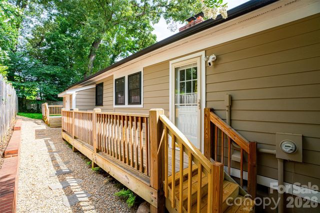 1921 Cumberland Avenue, Charlotte, NC 28203