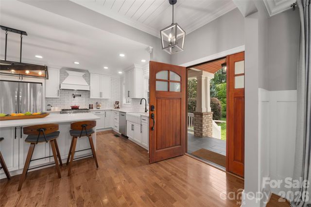 1921 Cumberland Avenue, Charlotte, NC 28203