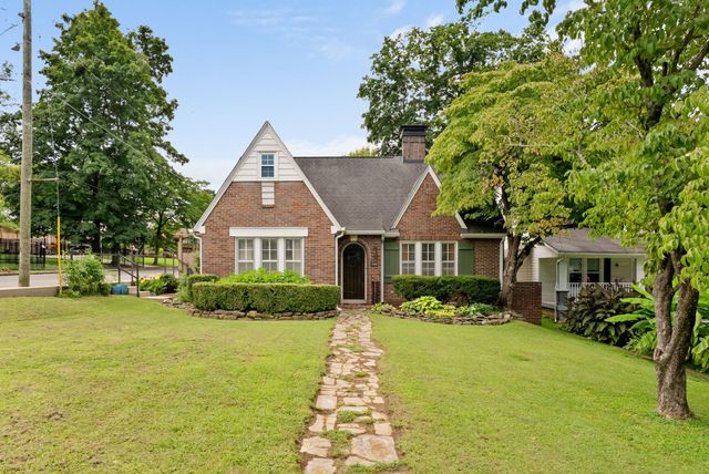 700 5th Ave, W, Springfield, TN 37172