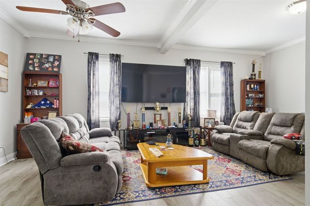 1101 Bunn Street, Bloomington, IL 61701