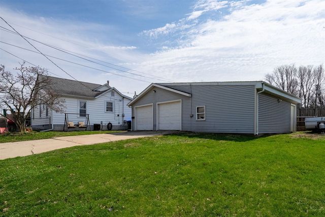 1101 Bunn Street, Bloomington, IL 61701