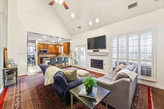 3216 Mercury Drive, Grapevine, TX 76051