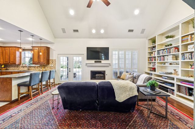 3216 Mercury Drive, Grapevine, TX 76051