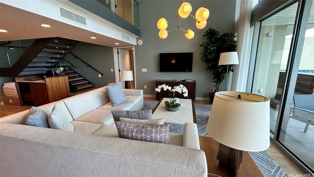 2139 Kuhio Avenue 2806, Honolulu, HI 96815