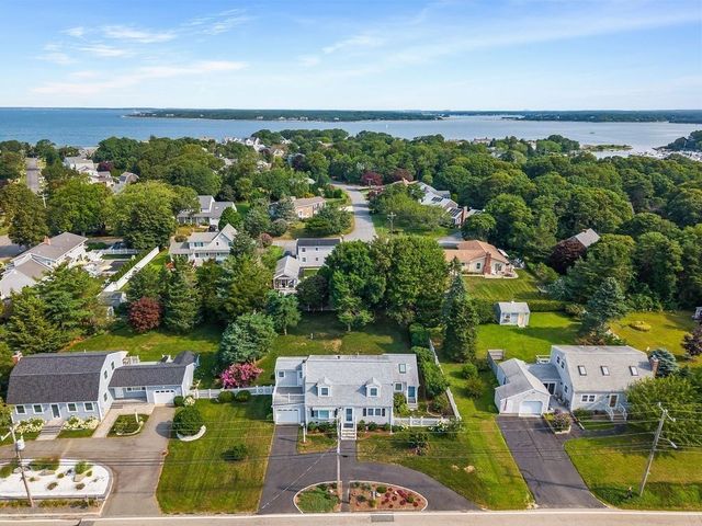 309 Wild Harbor Road, Falmouth, MA 02556