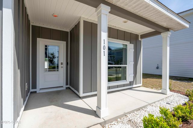 101 Carriage Road, Panama City, FL 32404