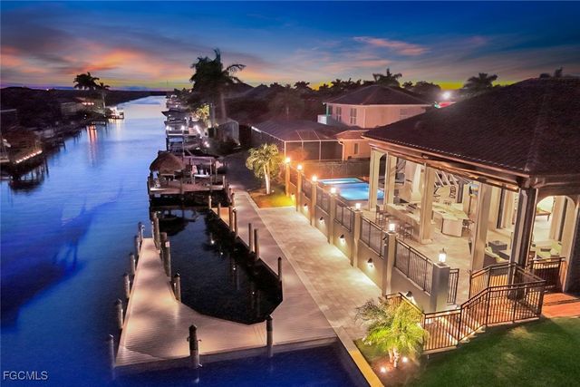 2304 El Dorado PKWY W, Cape Coral, FL 33914