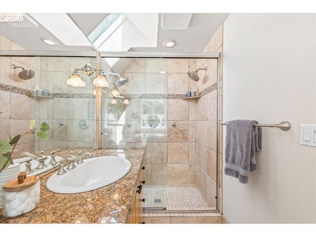 3435 LAKE GROVE Ave, Lake Oswego, OR 97035