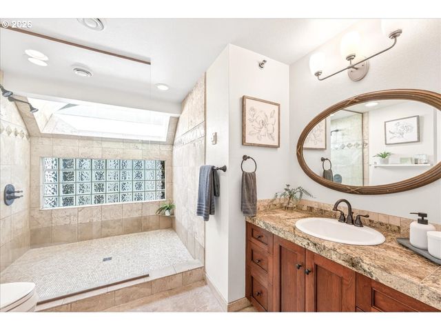 3435 LAKE GROVE Ave, Lake Oswego, OR 97035