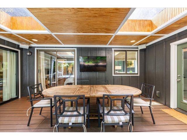 3435 LAKE GROVE Ave, Lake Oswego, OR 97035
