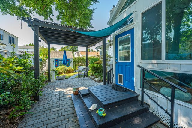 64 Clemson Street, Charleston, SC 29403