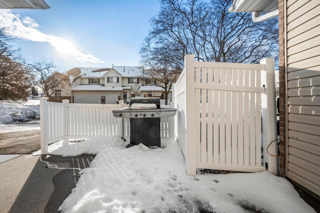 15554 Garnet Way, Apple Valley, MN 55124