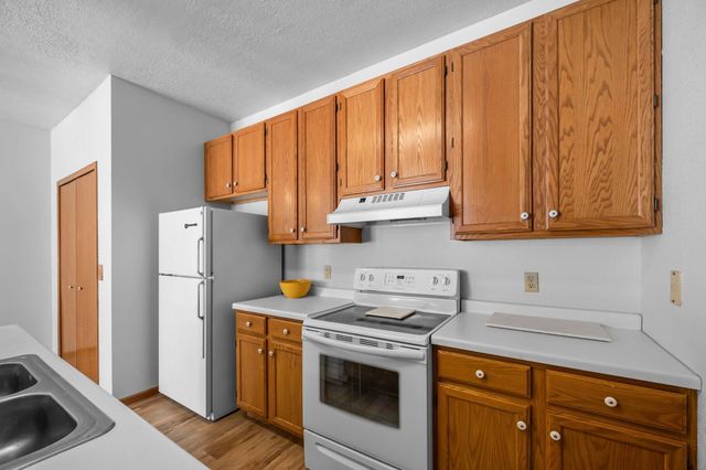 15554 Garnet Way, Apple Valley, MN 55124