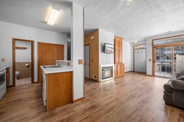 15554 Garnet Way, Apple Valley, MN 55124