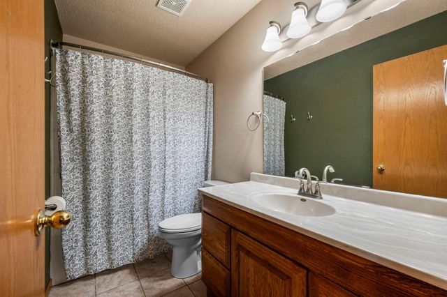 15554 Garnet Way, Apple Valley, MN 55124