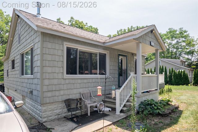 20320 Shadyside Street, Livonia, MI 48152