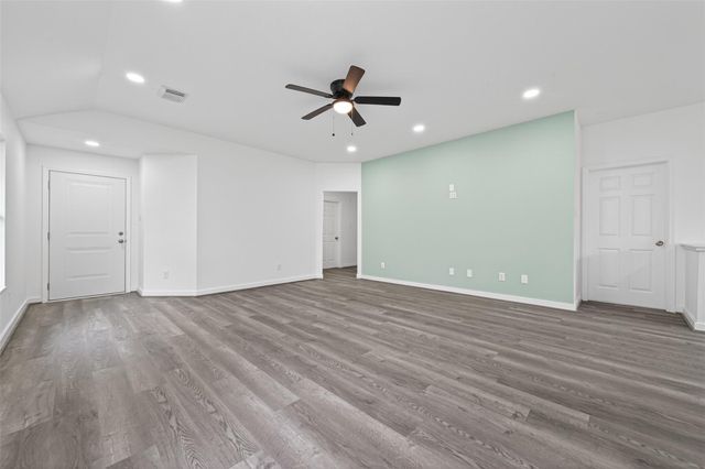 7714 Stallion Trail Drive, Humble, TX 77338