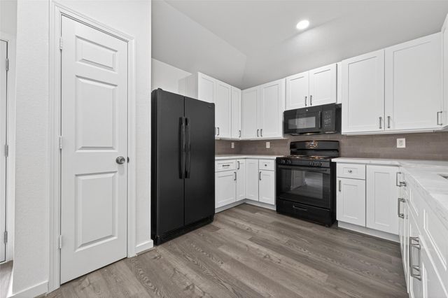 7714 Stallion Trail Drive, Humble, TX 77338