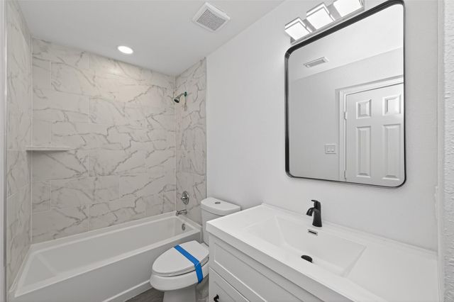 7714 Stallion Trail Drive, Humble, TX 77338